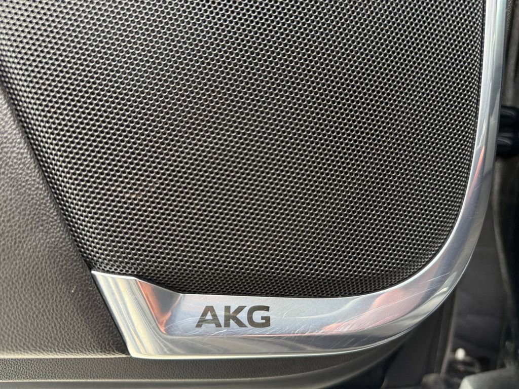 Used 2023 Cadillac Escalade Sport image 14