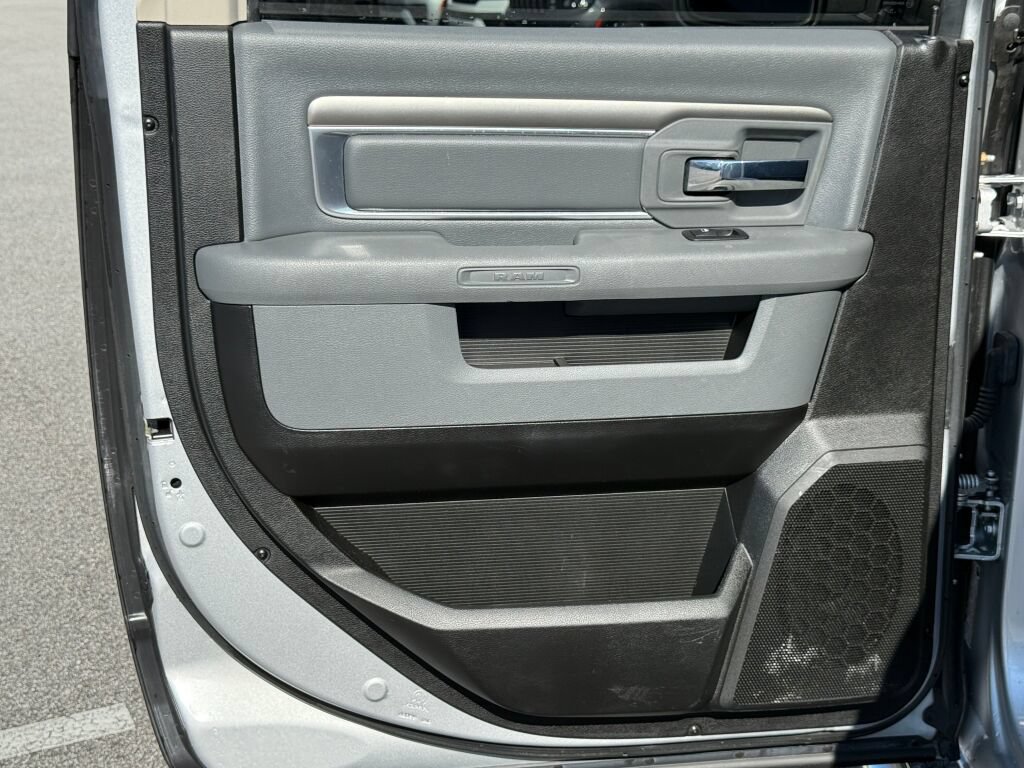 Used 2019 RAM 1500 Big Horn AWD/4WD image 9