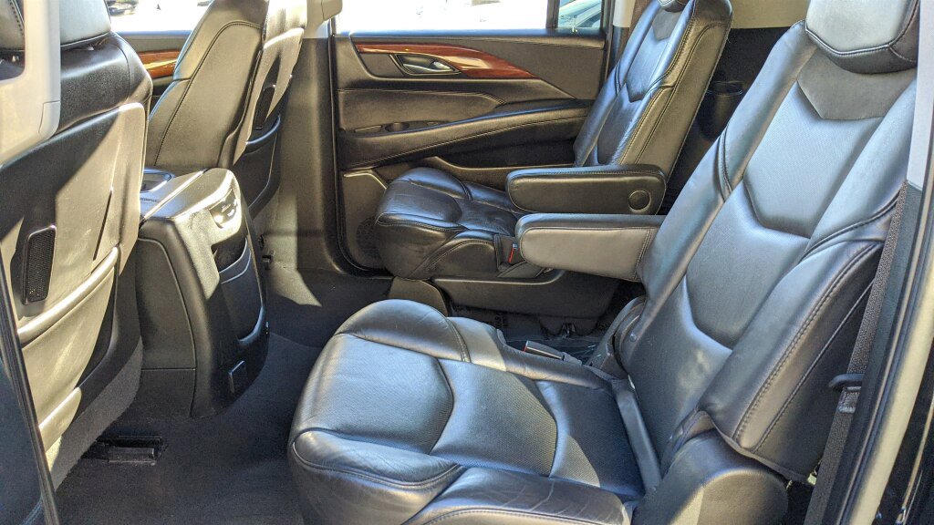 Used 2017 Cadillac Escalade ESV Luxury AWD/4WD image 24
