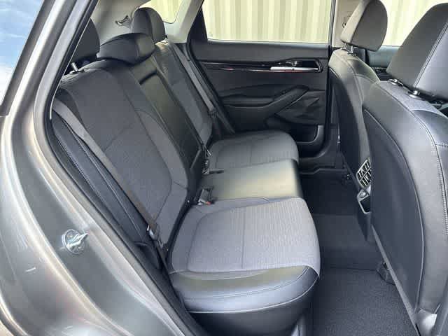 Used 2023 Kia Seltos S w/ Navigation Package FWD image 18