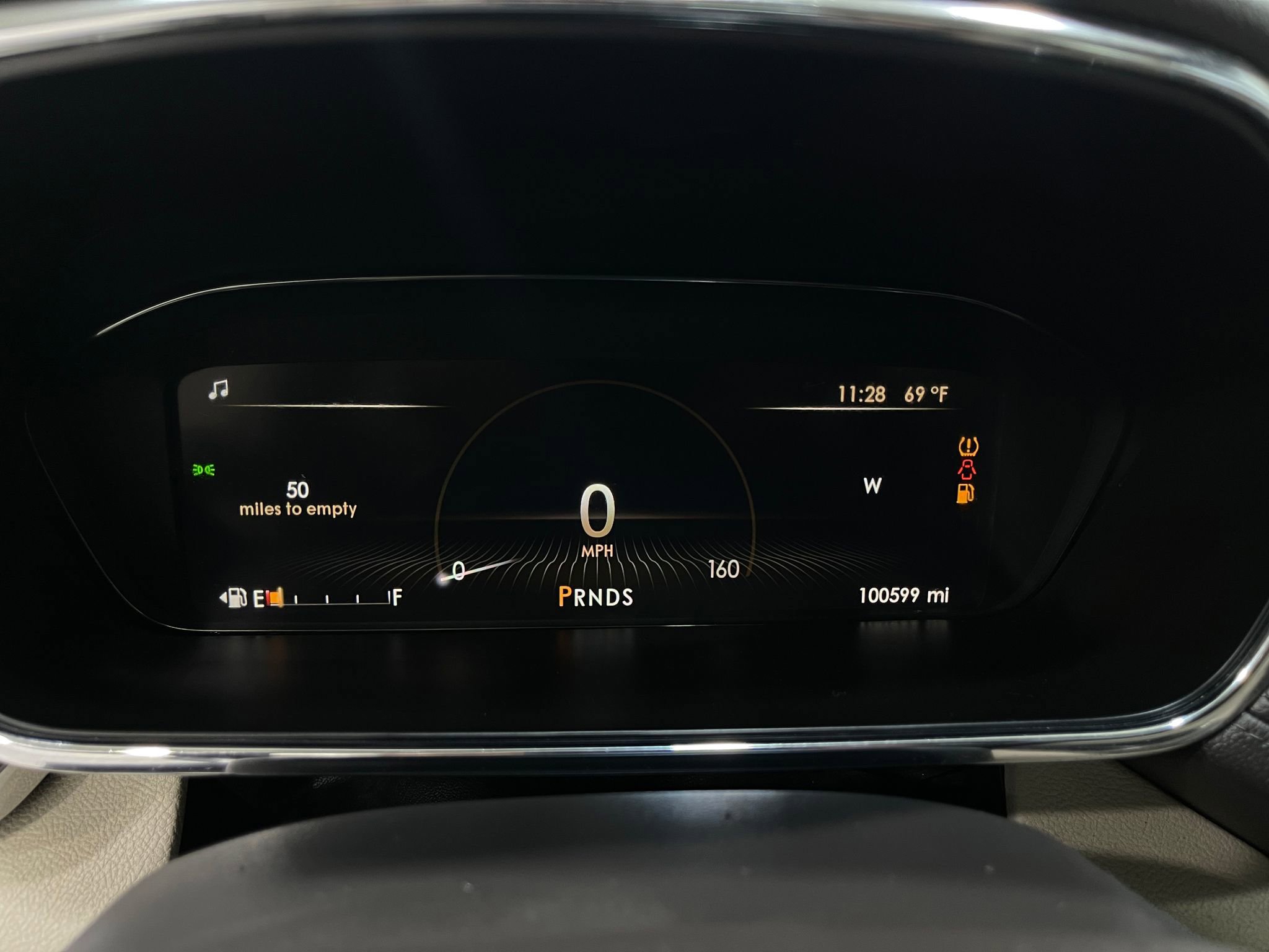 Used 2018 Lincoln Continental Select w/ Continental Climate Package image 23