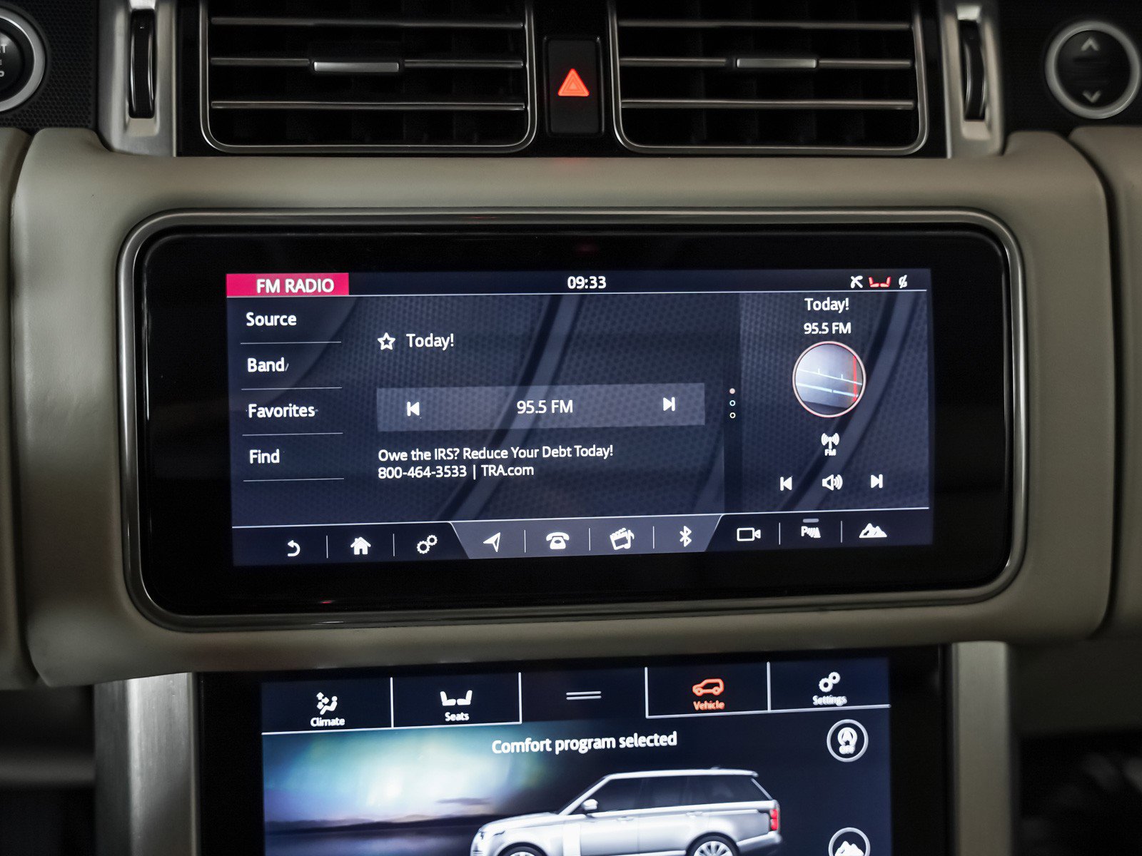 Used 2020 Land Rover Range Rover HSE image 20