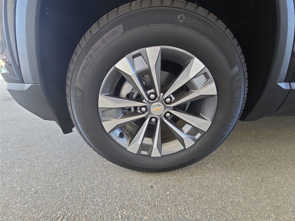 New 2026 Chevrolet Equinox LT w/ Convenience Package II image 32