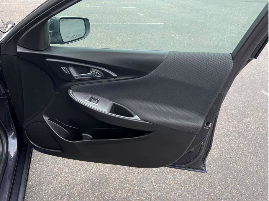 Used 2022 Chevrolet Malibu LS w/ Driver Confidence Package II image 20