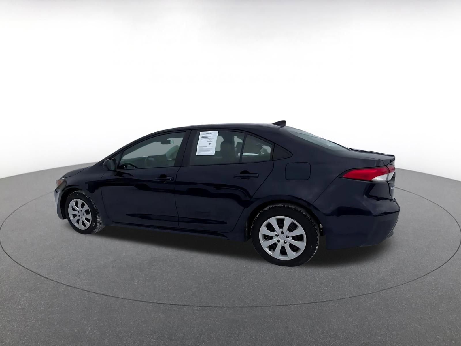 Used 2025 Toyota Corolla LE image 10