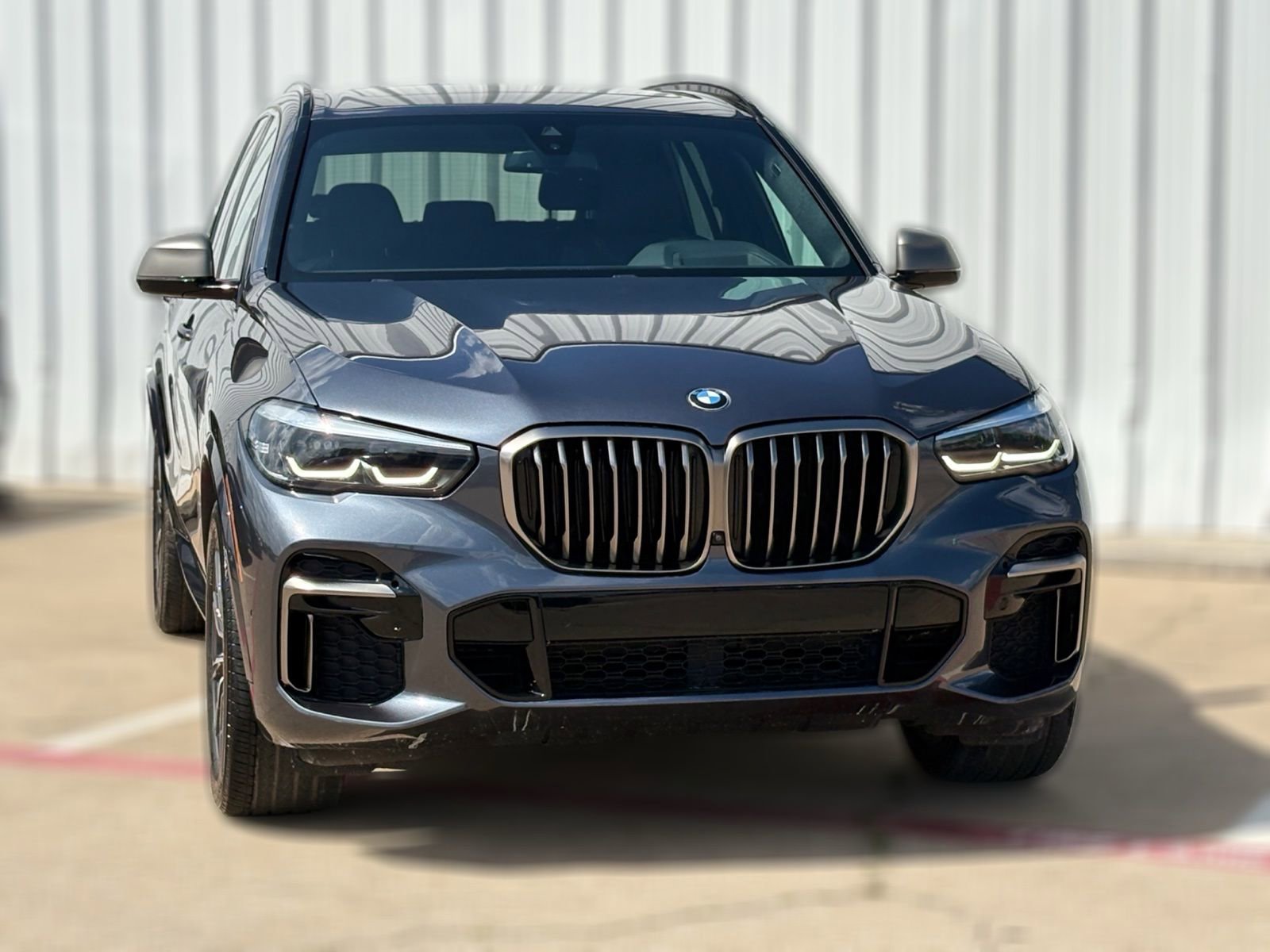 Used 2022 BMW X5 M50i w/ Premium Package image 4