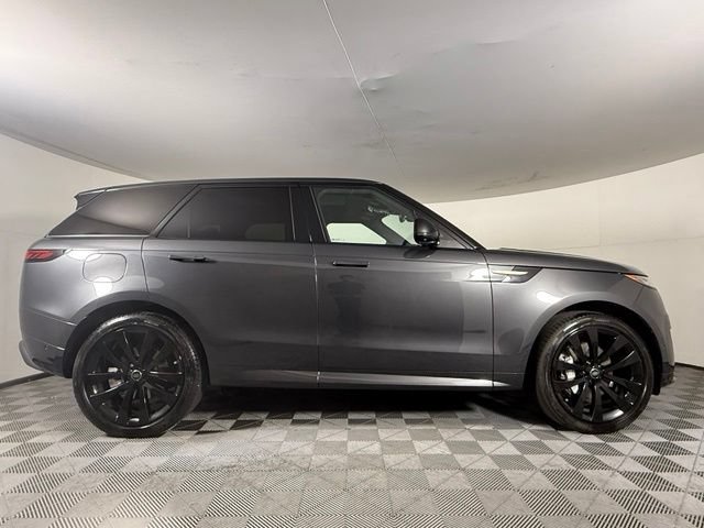Used 2025 Land Rover Range Rover Sport Dynamic SE AWD/4WD image 9