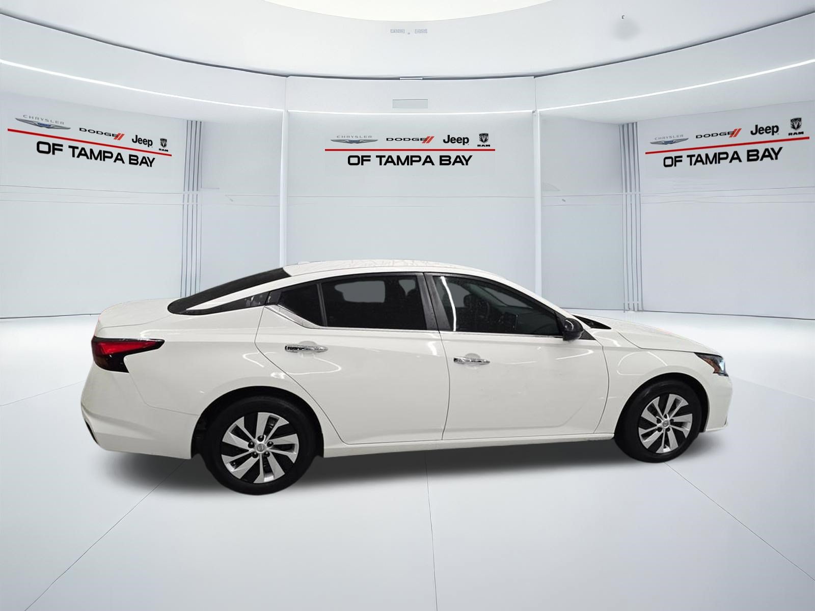 Used 2025 Nissan Altima 2.5 S FWD image 7