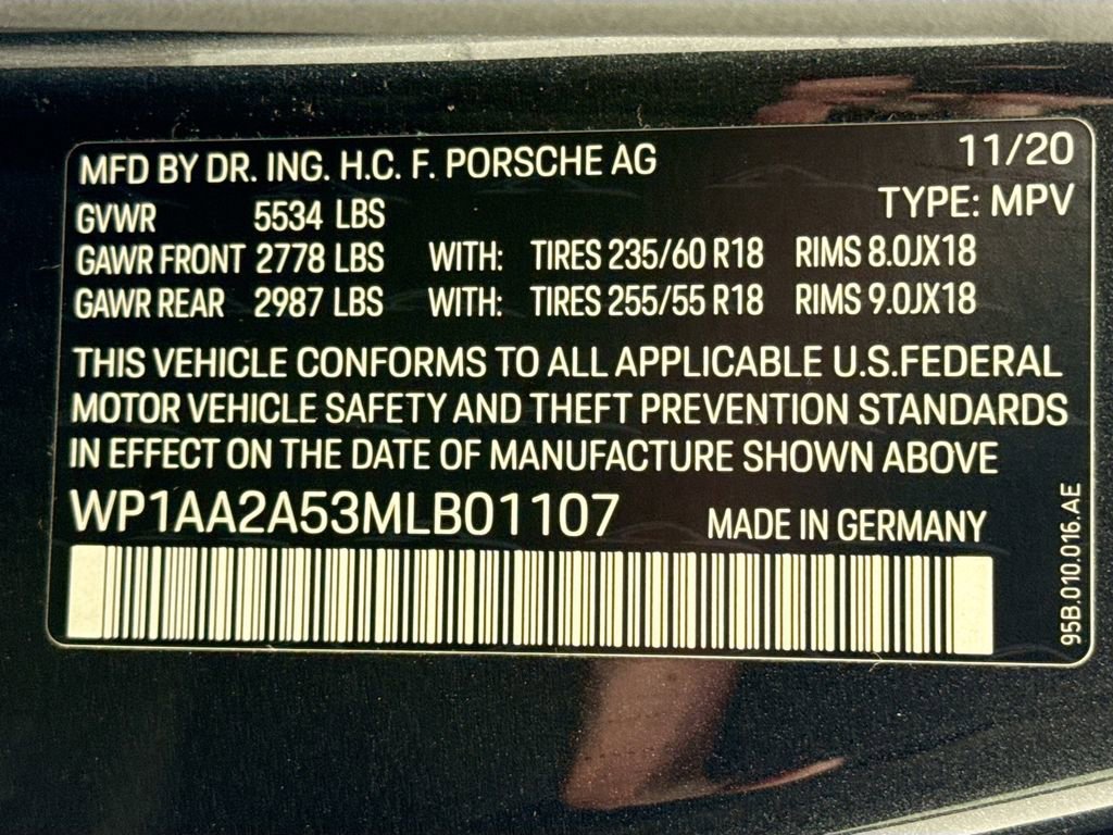 Used 2021 Porsche Macan image 34