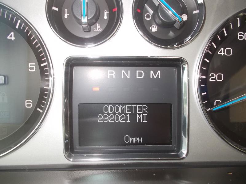 Used 2007 Cadillac Escalade AWD w/ Information Package image 36