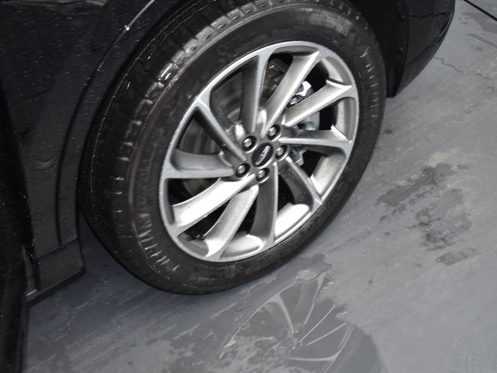 New 2026 Lincoln Corsair Grand Touring AWD/4WD image 18