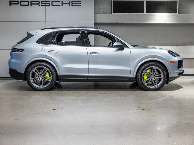 Used 2026 Porsche Cayenne S image 6
