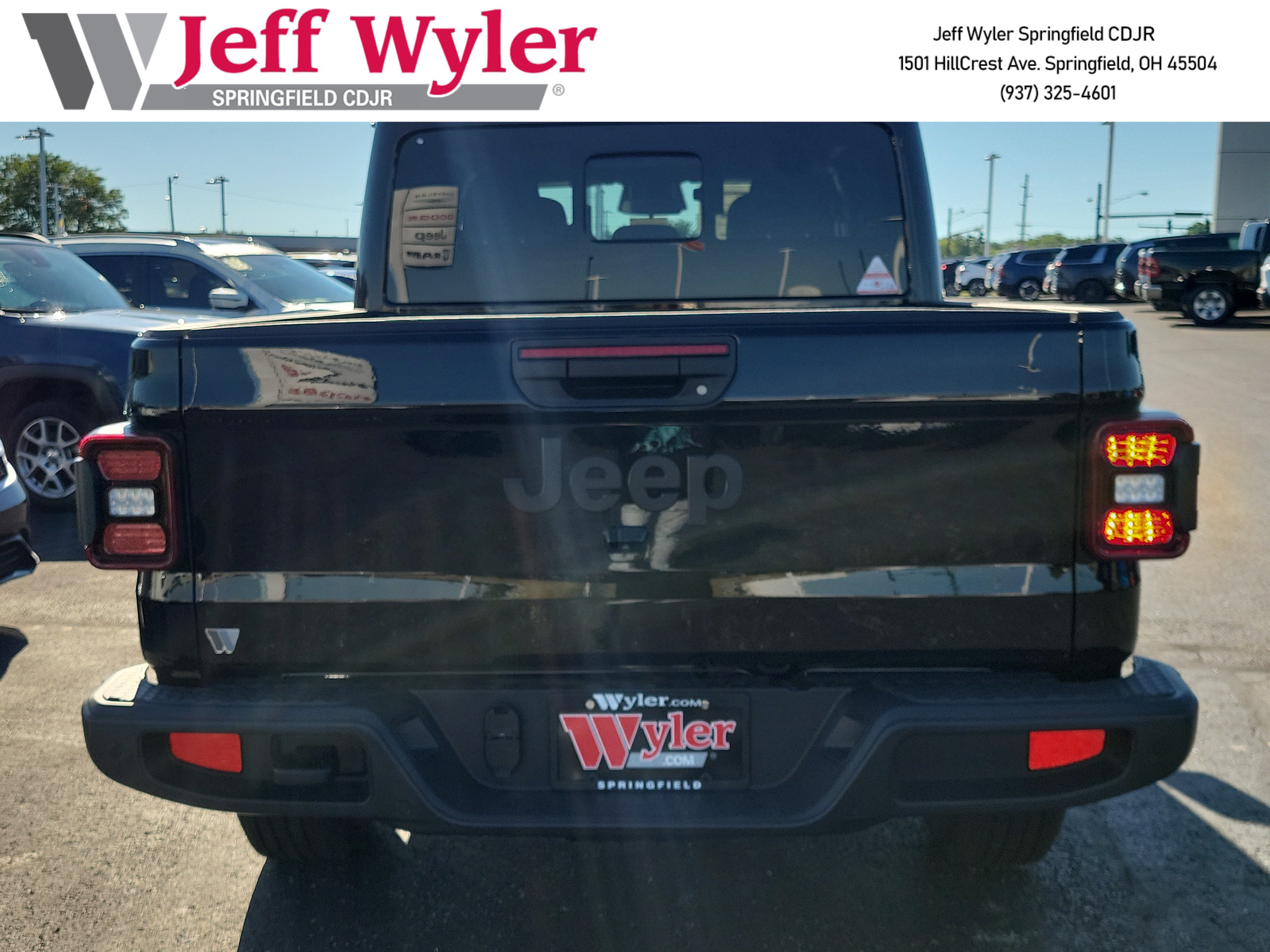 New 2026 Jeep Gladiator Sport AWD/4WD image 4