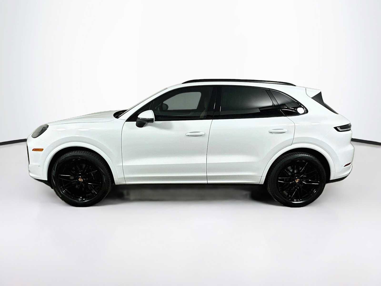 New 2026 Porsche Cayenne AWD/4WD image 2
