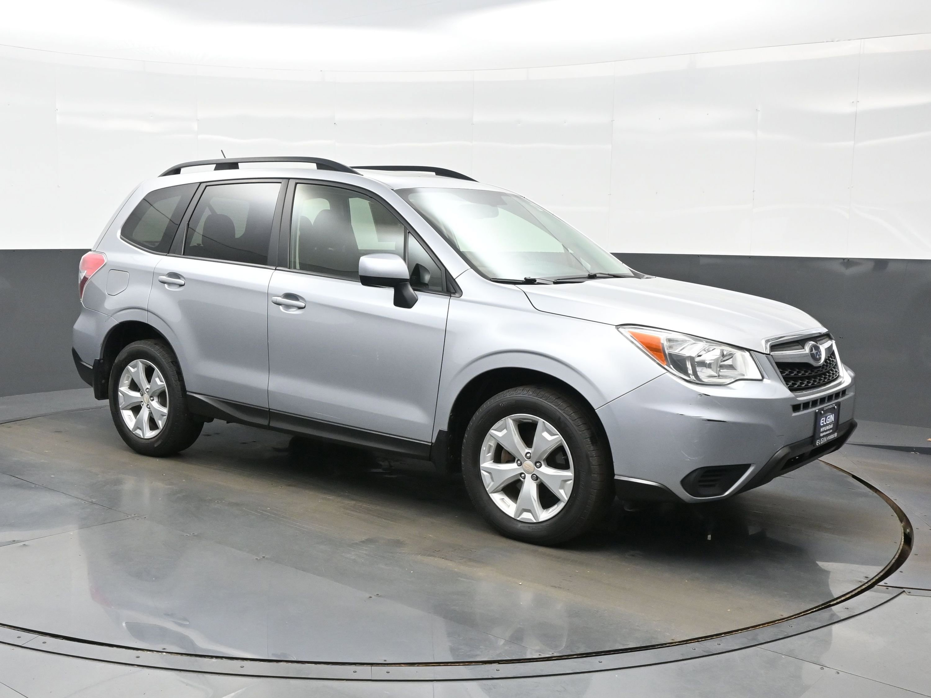 Used 2015 Subaru Forester 2.5i Premium w/ All-Weather Package AWD/4WD image 8