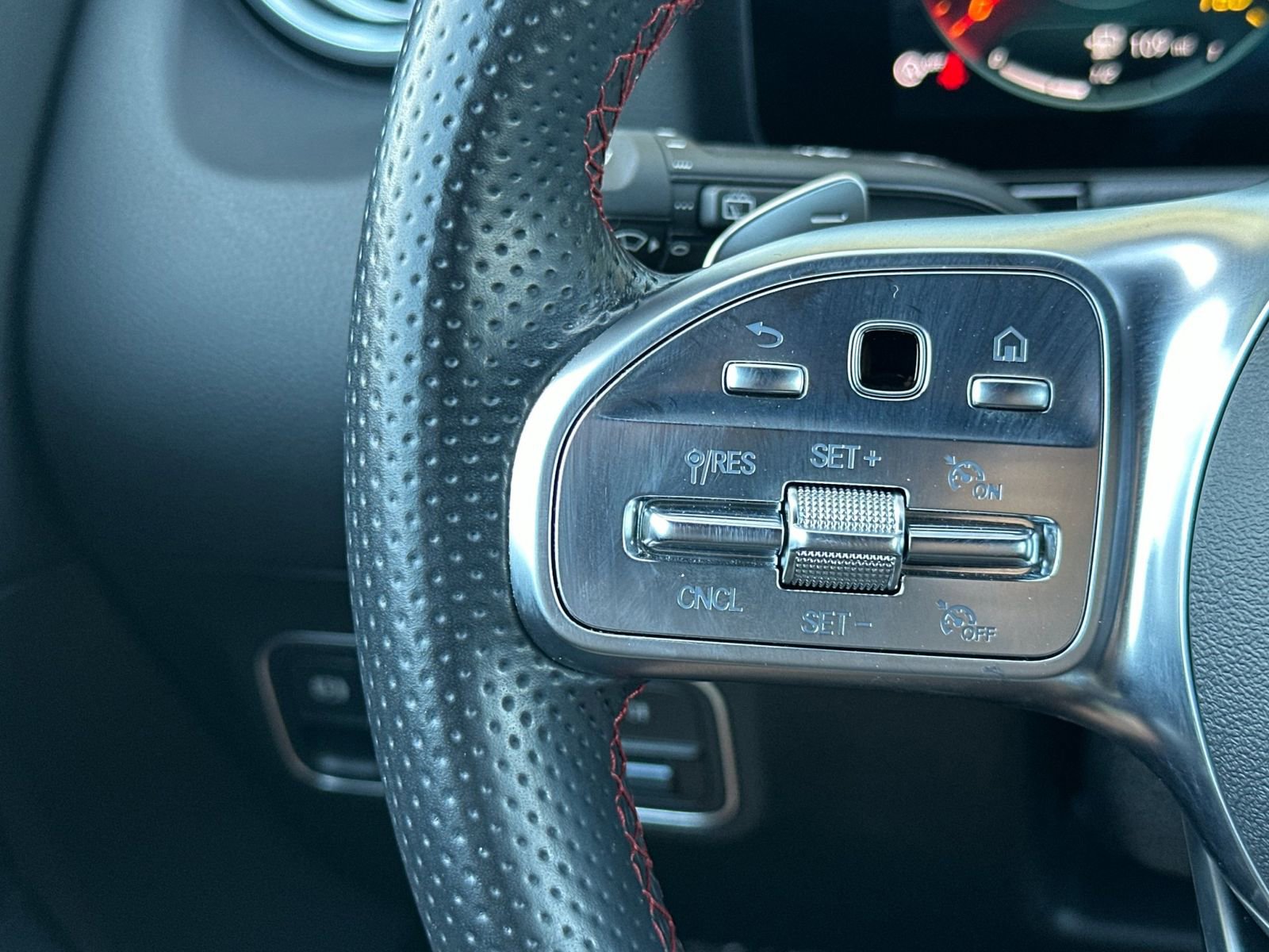 Certified 2022 Mercedes-Benz GLA 250 image 26
