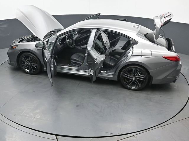 Used 2025 Toyota Camry LE image 46