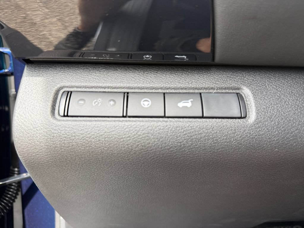 New 2026 Nissan Pathfinder SV AWD/4WD image 29