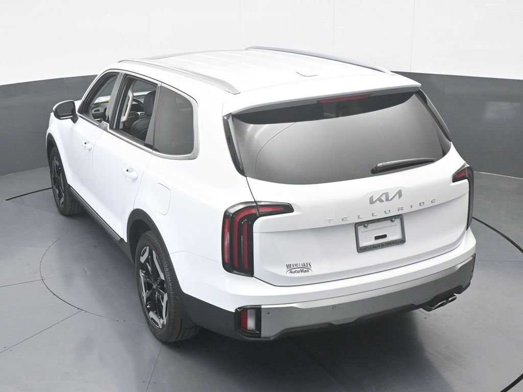 Used 2023 Kia Telluride EX image 54