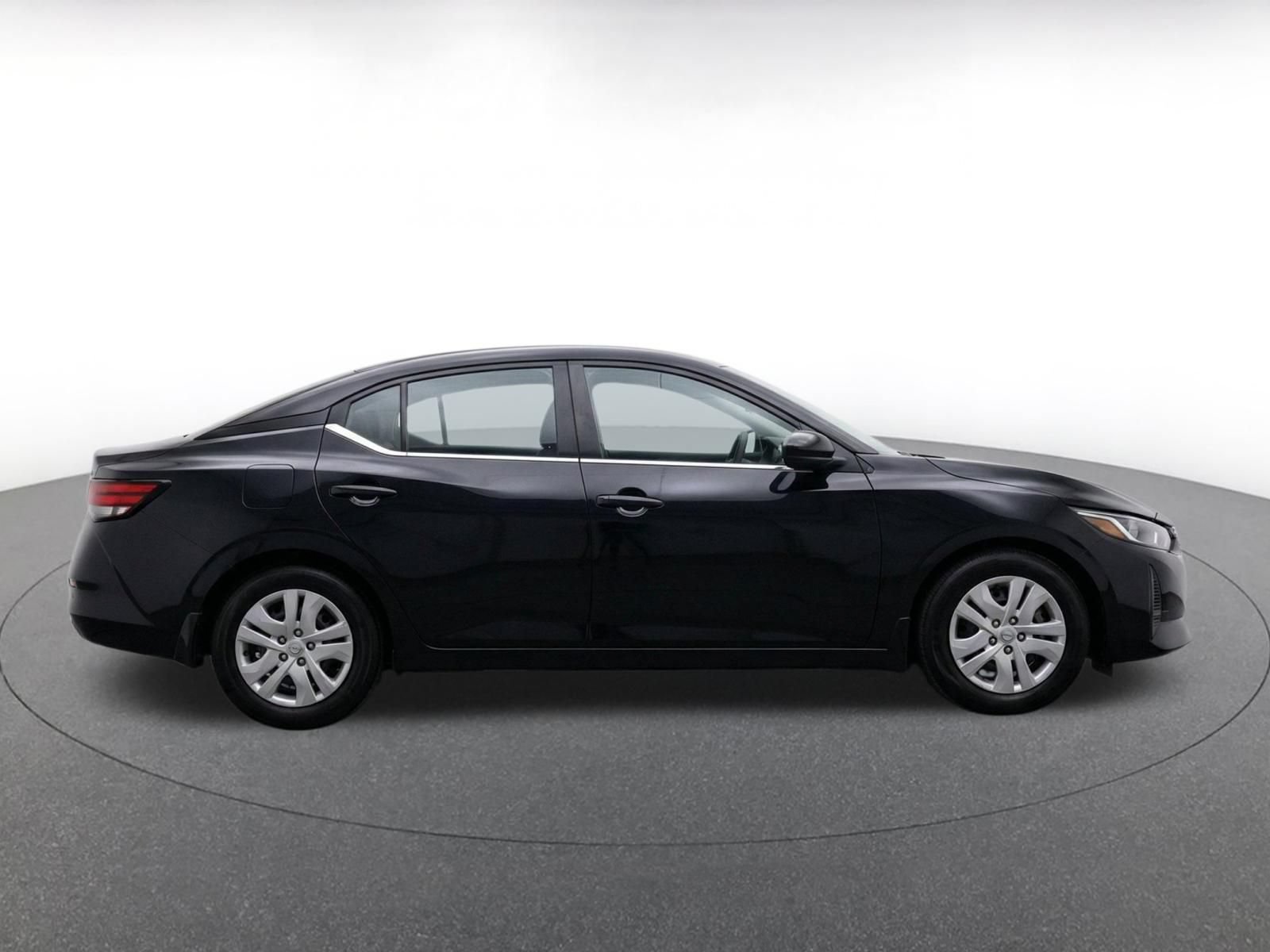 Used 2025 Nissan Sentra S FWD image 10