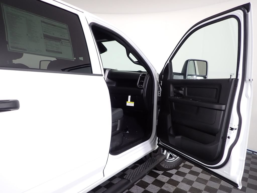 New 2026 RAM 2500 Tradesman AWD/4WD image 33