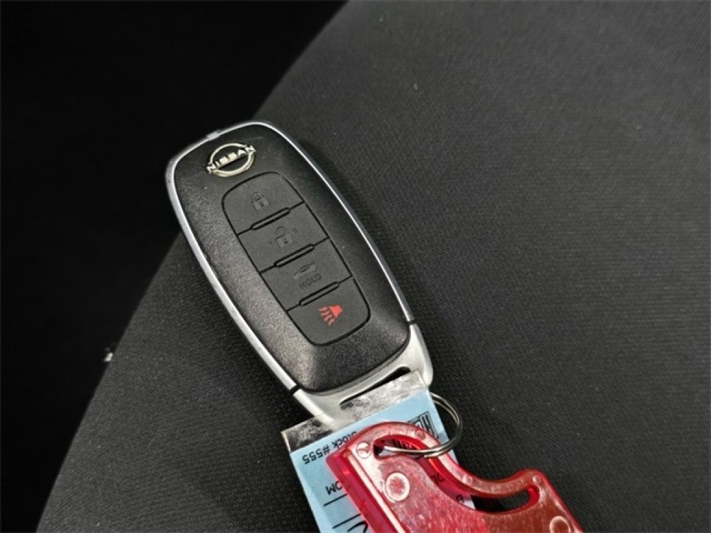 Used 2024 Nissan Sentra SV image 32