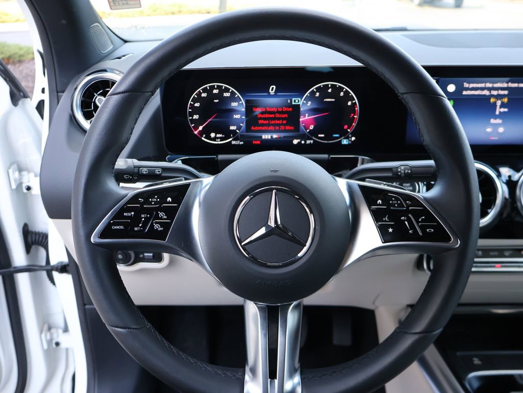 Certified 2025 Mercedes-Benz GLA 250 4MATIC image 31