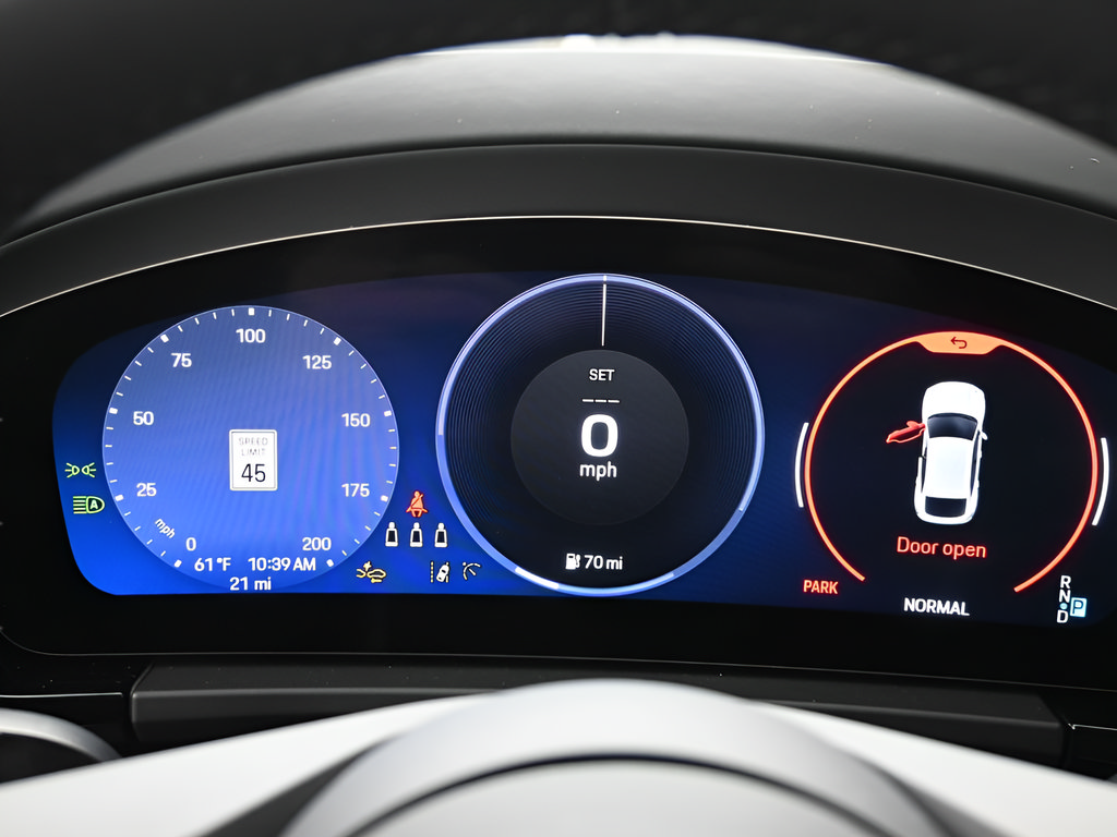 New 2025 Porsche Macan 4S Electric AWD/4WD image 19