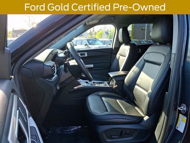 Used 2023 Ford Explorer XLT w/ Equipment Group 202A AWD/4WD image 16