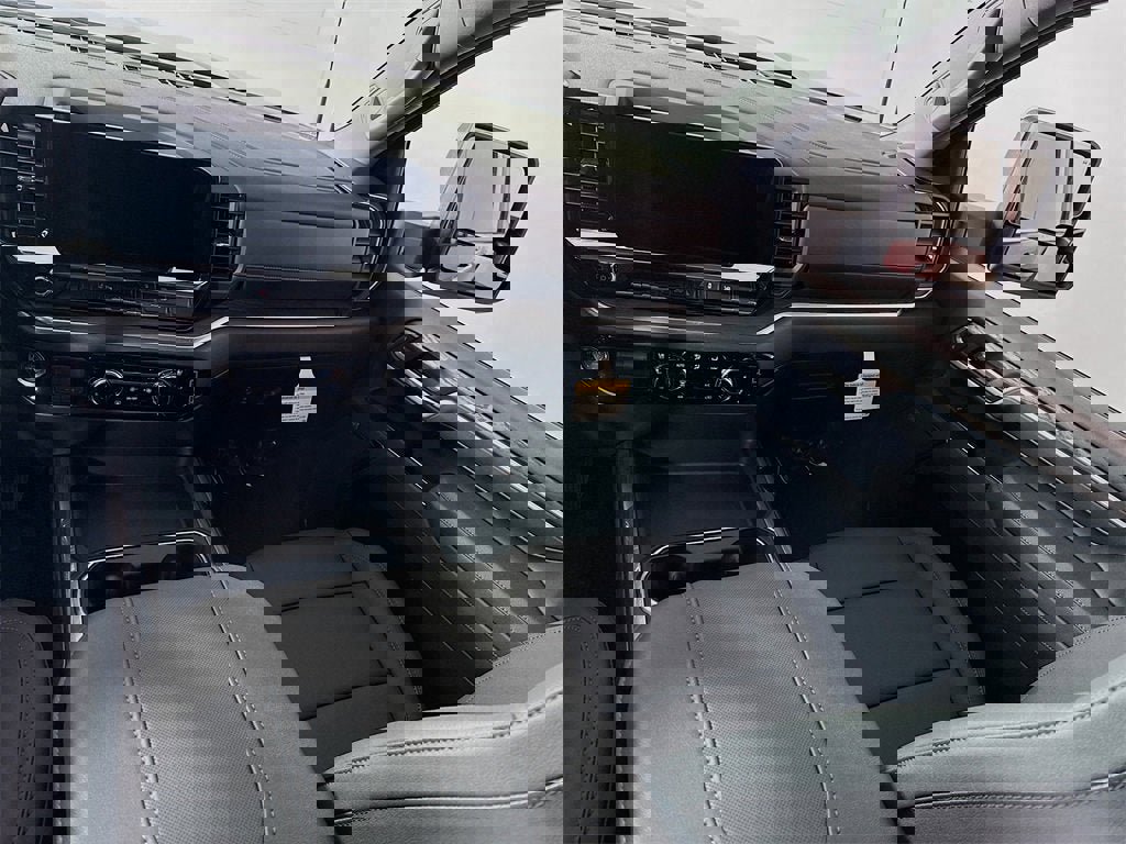 New 2026 GMC Sierra 2500 SLT w/ SLT Premium Package image 18