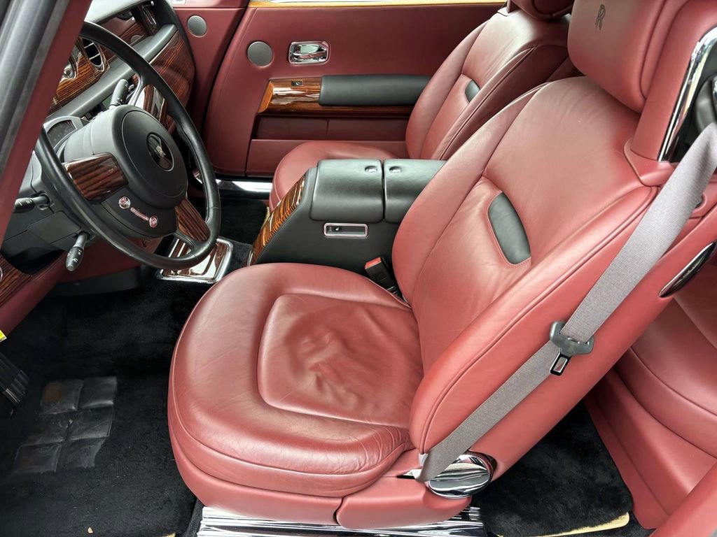 Used 2010 Rolls-Royce Phantom Drophead Coupe image 14