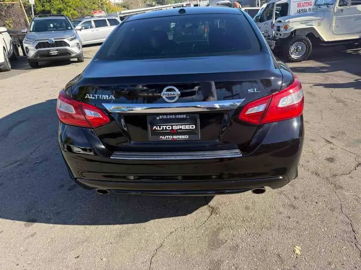 Used 2016 Nissan Altima 2.5 SL FWD image 5