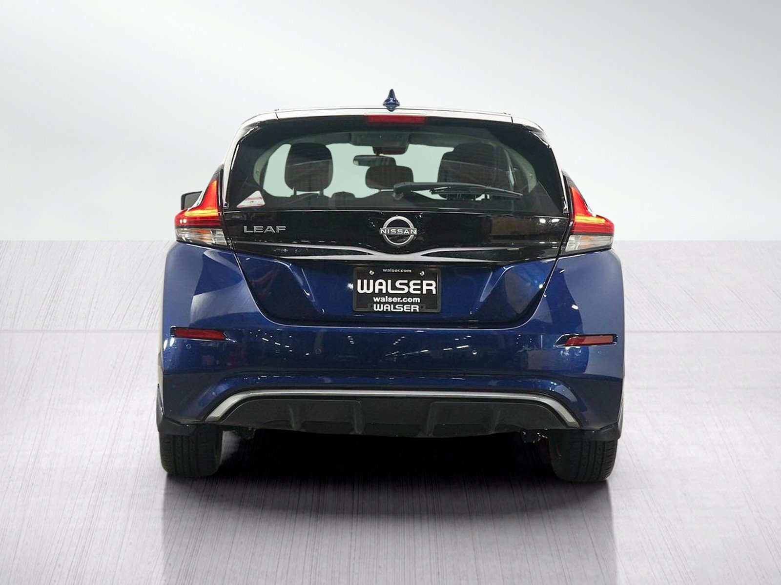 Used 2025 Nissan Leaf S FWD image 4