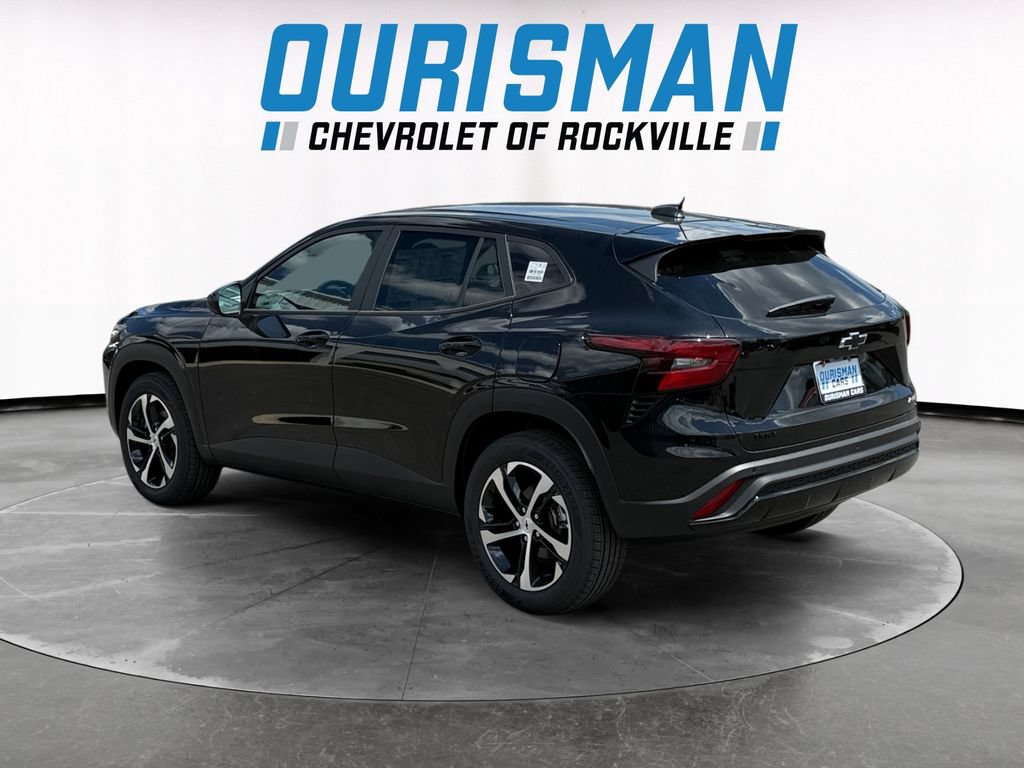 New 2026 Chevrolet Trax RS w/ Sunroof Package FWD image 4