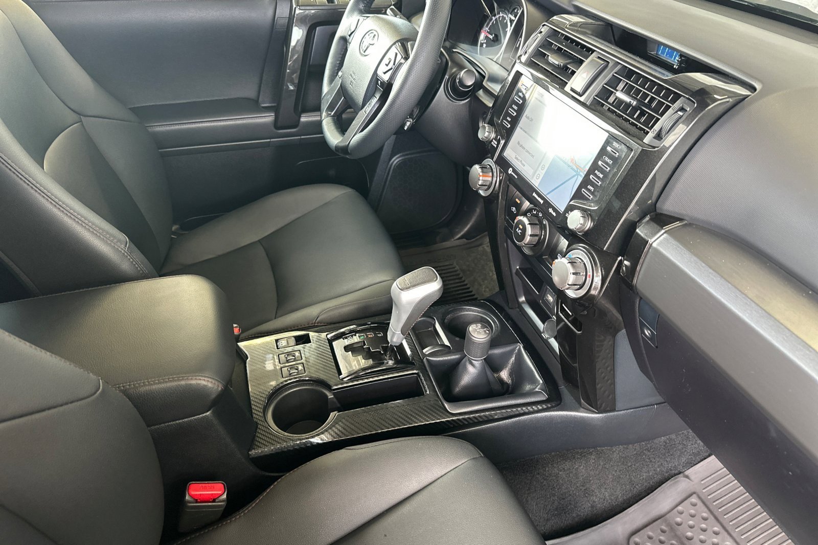 Used 2023 Toyota 4Runner TRD Off-Road Premium w/ Off Road Premium Plus Package AWD/4WD image 15