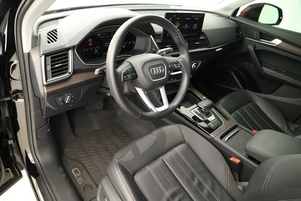 Used 2021 Audi Q5 2.0T Premium Plus w/ Premium Plus Package AWD/4WD image 15