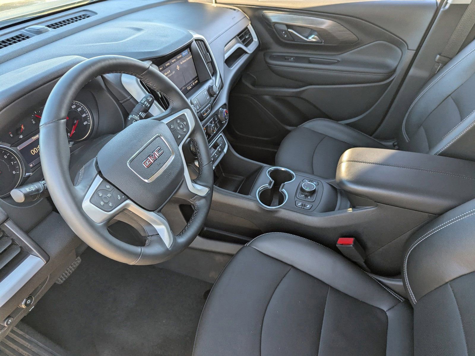 Used 2023 GMC Terrain SLT w/ Elevation Edition image 22