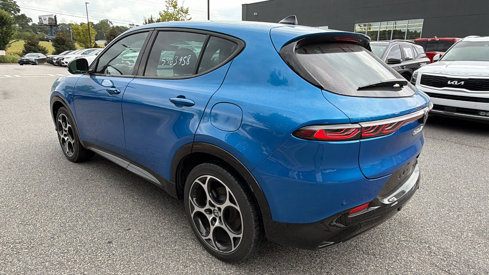Used 2025 Alfa Romeo Tonale w/ Premium Package AWD/4WD image 10
