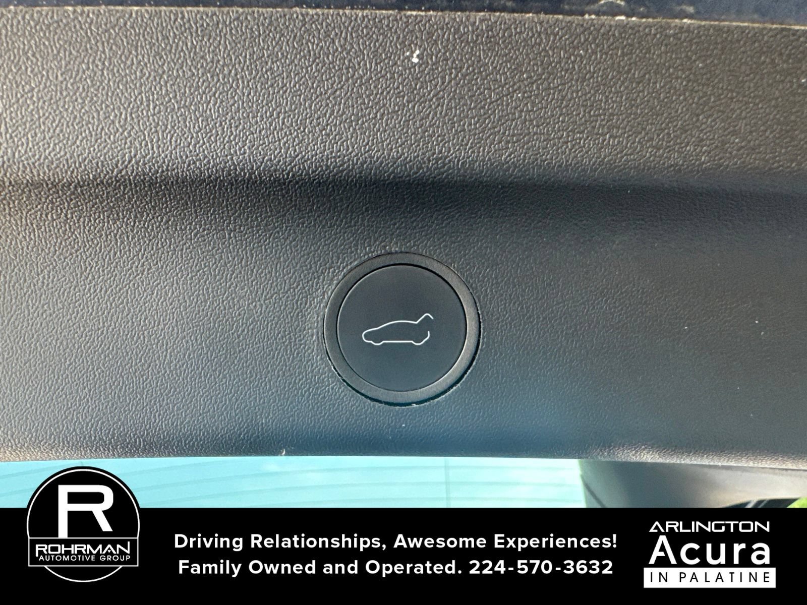 Used 2024 Tesla Model Y Performance AWD/4WD image 10