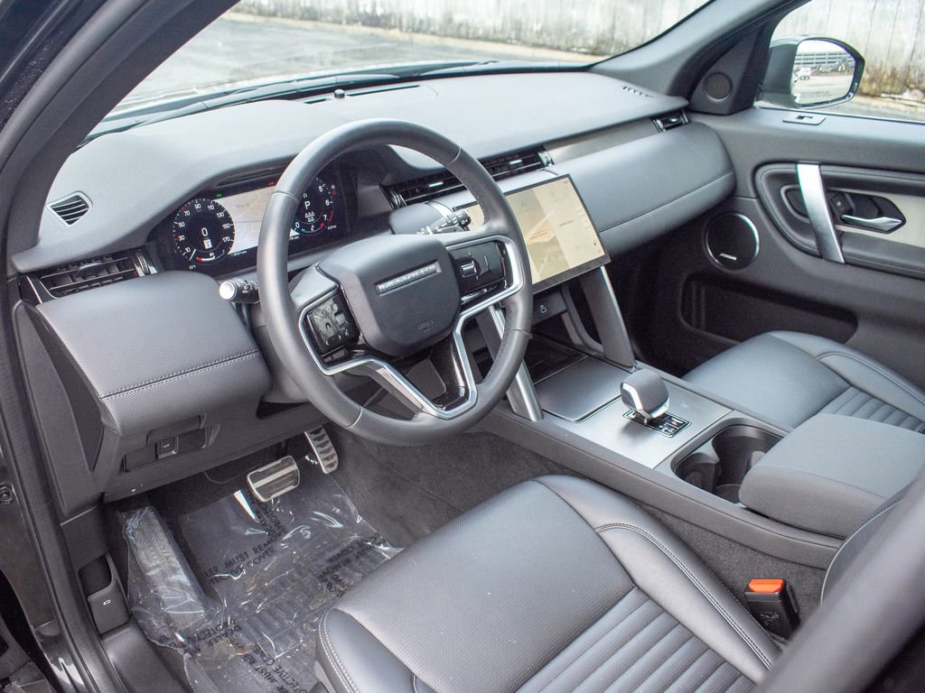 Certified 2024 Land Rover Discovery Sport Dynamic SE AWD/4WD image 12