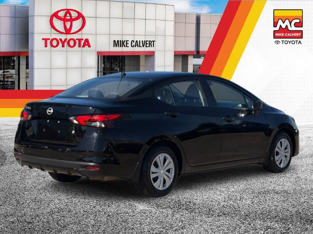 Used 2024 Nissan Versa S w/ Trunk Package FWD image 5