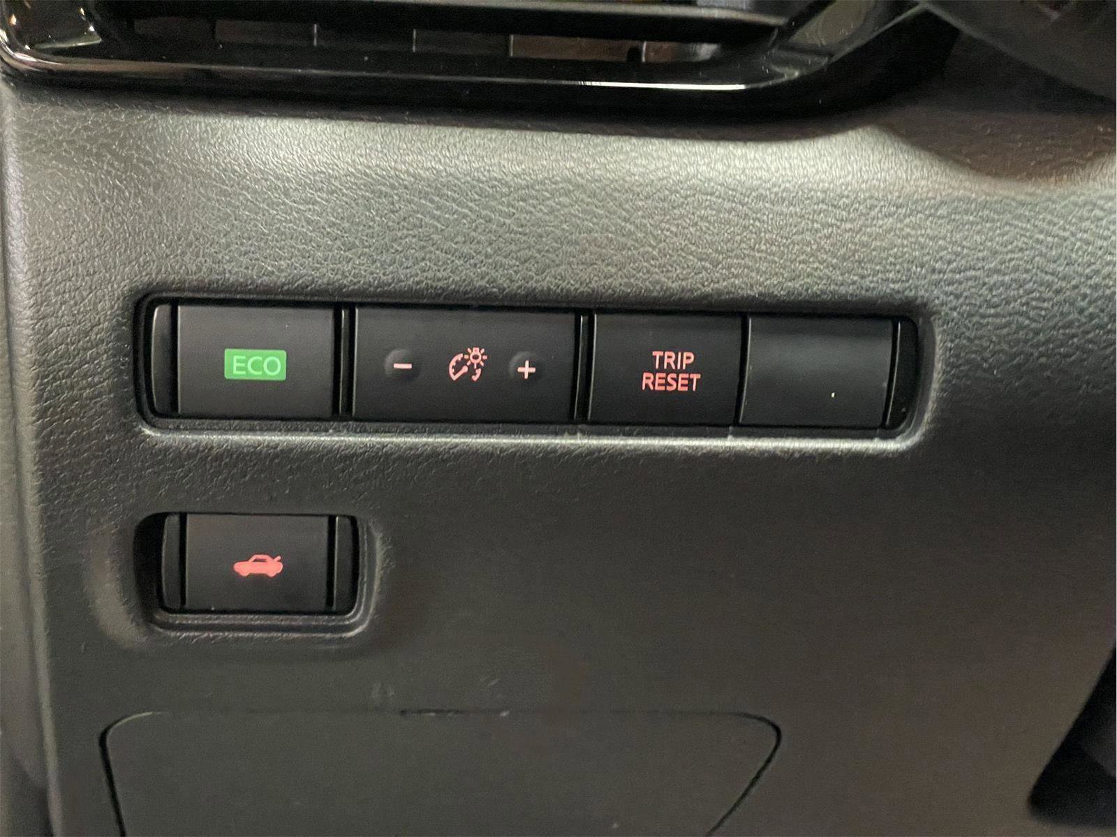 Used 2025 Nissan Sentra SV w/ All-Weather Package image 24