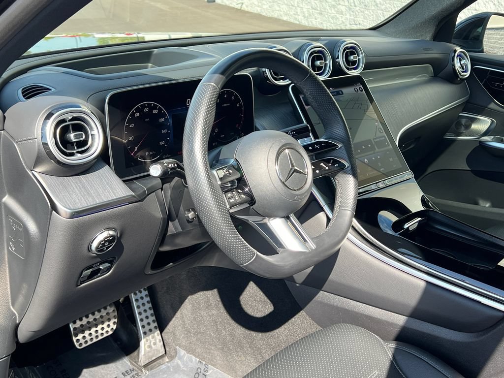 Used 2023 Mercedes-Benz GLC 300 4MATIC image 16