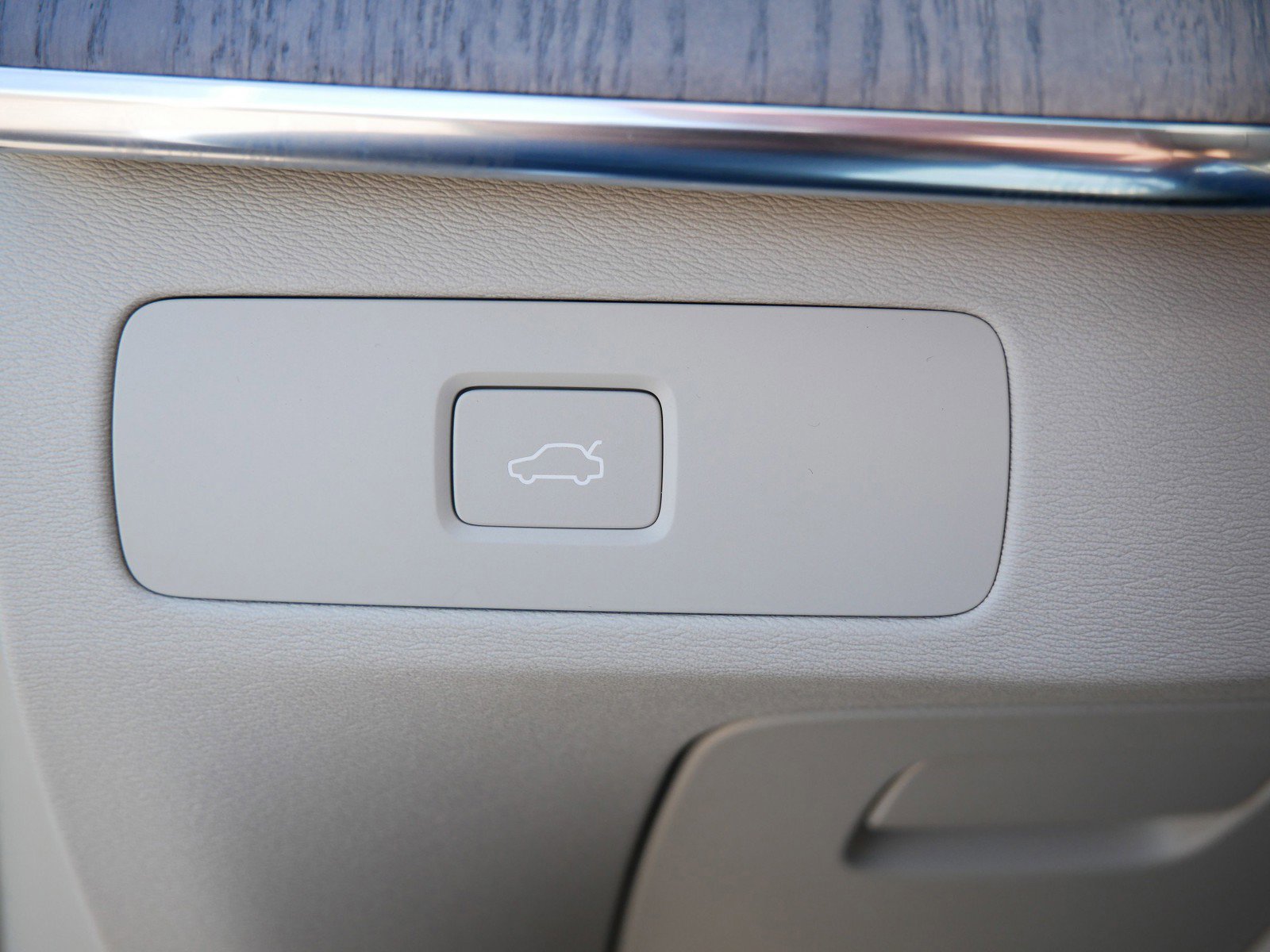 Certified 2023 Volvo XC90 B6 Ultimate AWD/4WD image 27