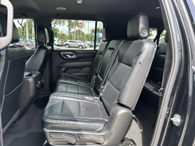 Used 2024 Chevrolet Suburban LS RWD image 27