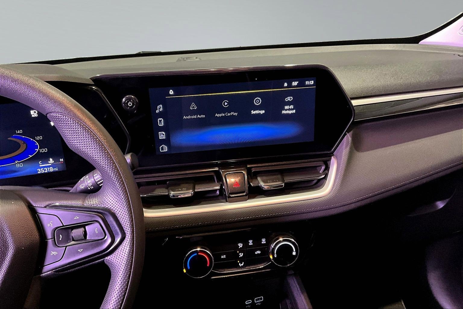Used 2025 Chevrolet TrailBlazer LT AWD/4WD image 9