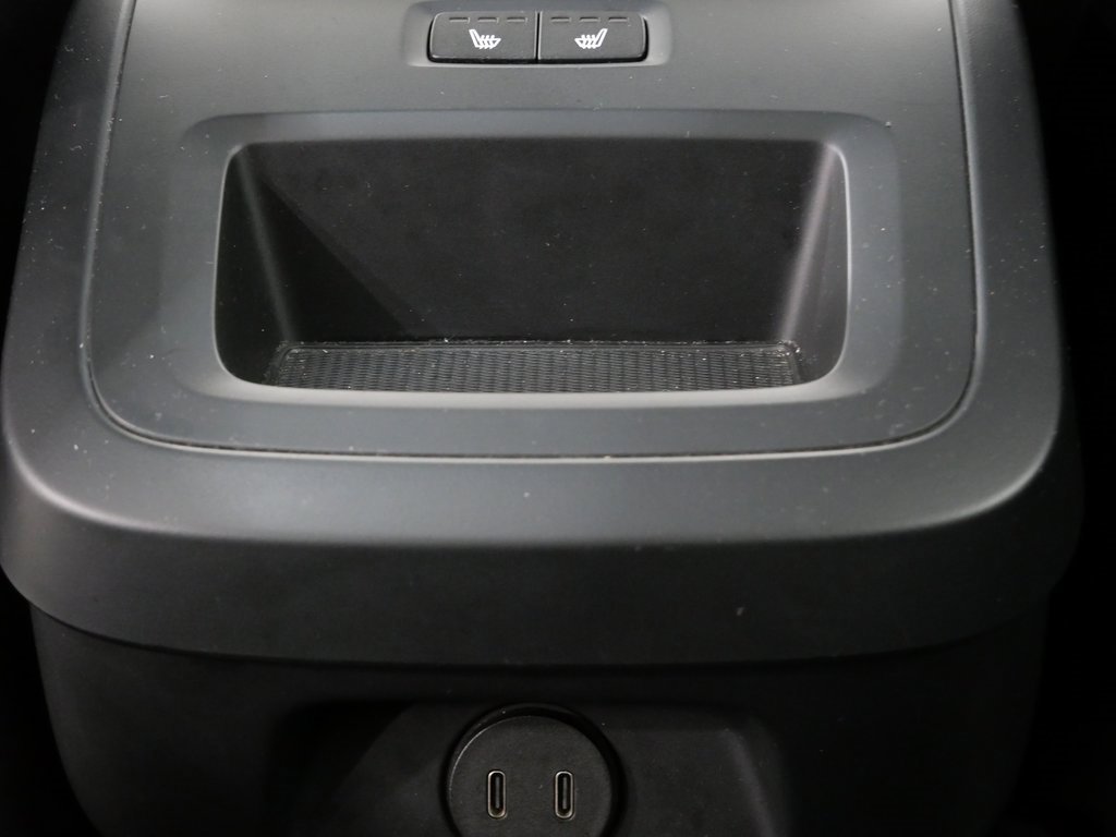 Used 2024 Volvo S60 B5 Plus image 27