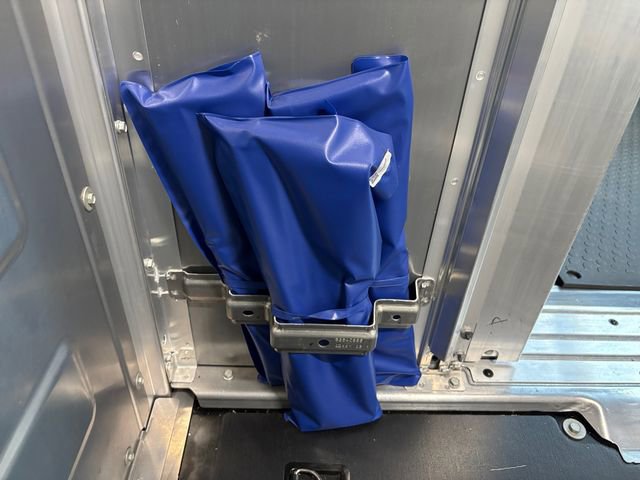 Used 2024 Chevrolet Brightdrop 400 w/ Commercial Equipment Package AWD/4WD image 35