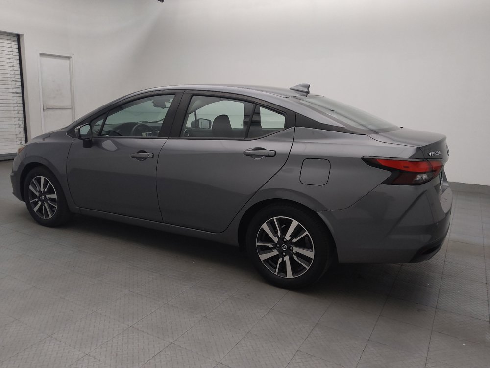 Used 2021 Nissan Versa SV FWD image 3