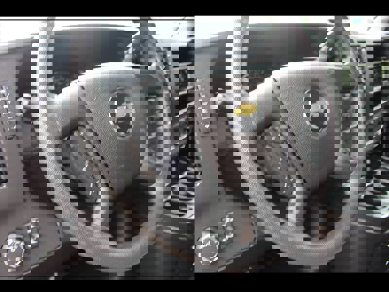 Used 2025 Chevrolet Express 3500 LS RWD image 29